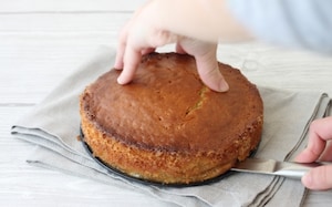Preparazione Torta rovesciata alle banane - Fase 5