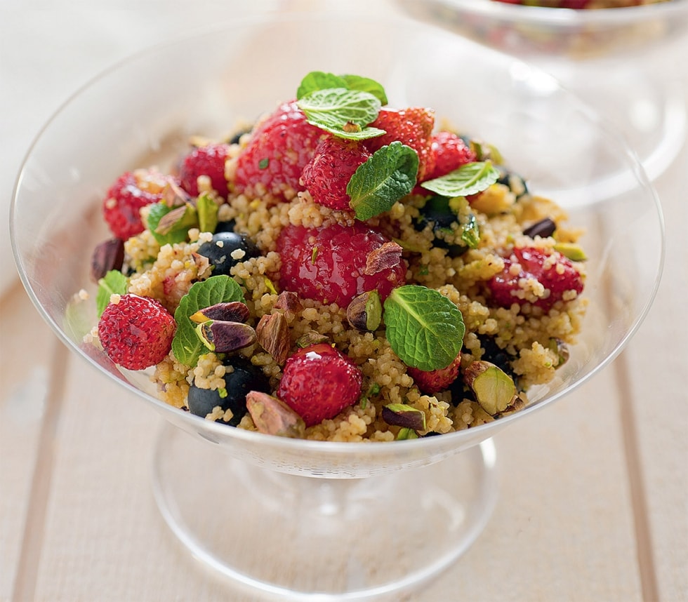 Cous cous al miele, pistacchi e frutti di bosco ricetta