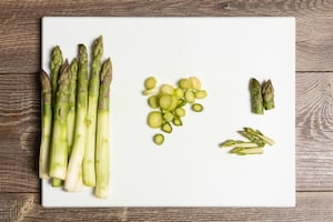 Preparazione Lasagne asparagi e salmone - Fase 1