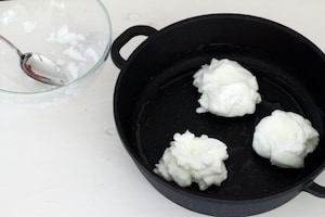 Preparazione Nuvole di uova e bacon - Fase 1