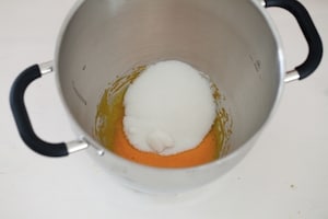 Preparazione Rotolo al cioccolato con crema al mascarpone - Fase 1