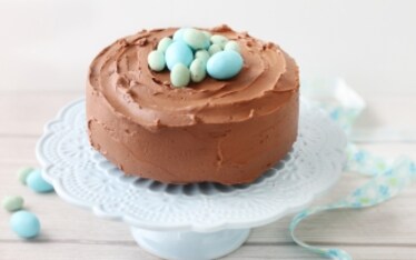 Torta al cacao con crema al mascarpone e cioccolato