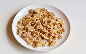 Preparazione Torta alle noci - Fase 1