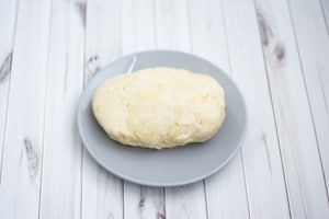 Preparazione Torta salata con porri e feta - Fase 1