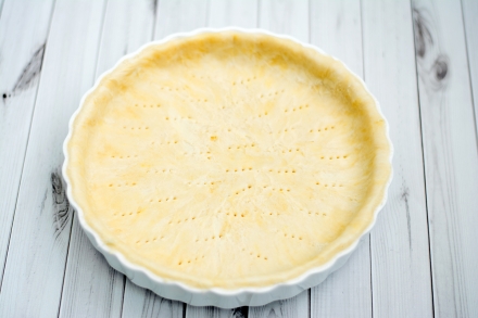 Preparazione Torta salata con porri e feta - Fase 1 Preparazione Torta salata con porri e feta - Fase 1