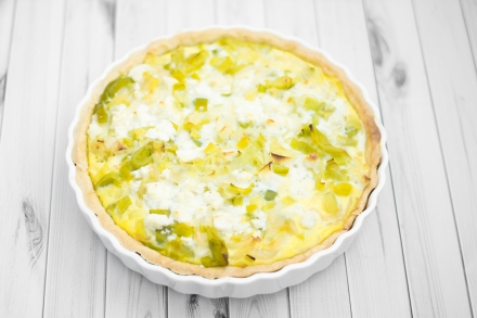 Preparazione Torta salata con porri e feta - Fase 4 Preparazione Torta salata con porri e feta - Fase 4