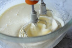 Preparazione Torta stracciatella  - Fase 1