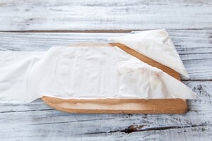 Preparazione Fagottini di pasta fillo con pollo, mele e formaggio - Fase 2