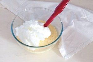 Preparazione Pancake salati al salmone - Fase 2