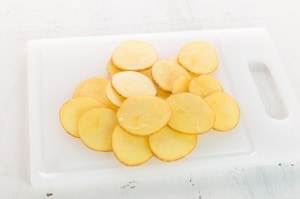 Preparazione Pizza di patate alla Bismarck - Fase 1