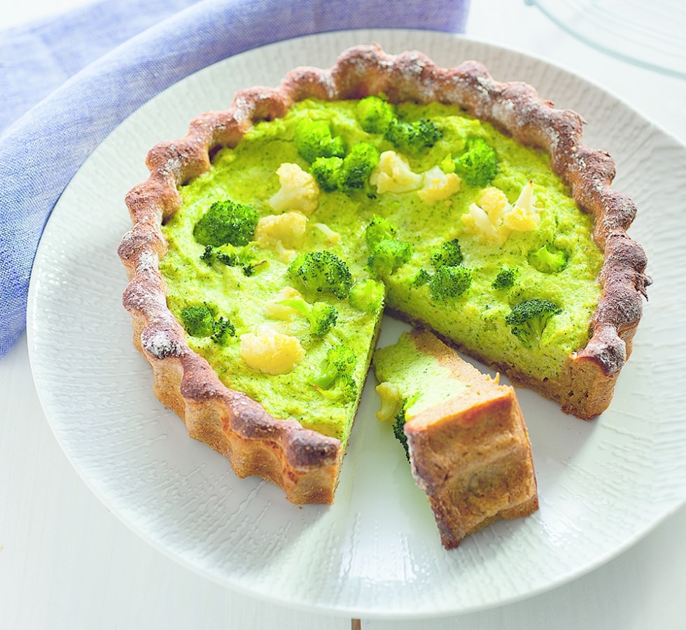 Quiche di patate con cavolfiore, caciotta e broccoletti ricetta