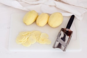 Preparazione Rose di patate e pancetta - Fase 1