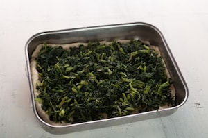 Preparazione Schiacciata alla cicoria - Fase 4