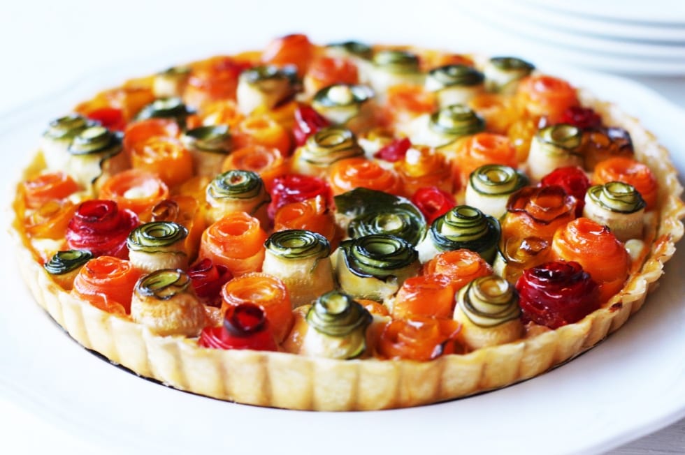 Torta di rose salata con verdure ricetta