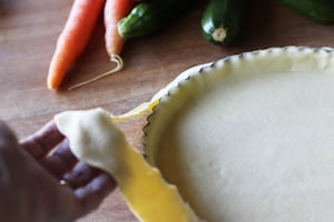 Preparazione Torta di rose salata con verdure - Fase 1