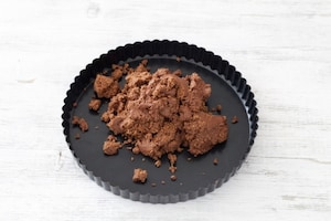 Preparazione Torta senza cottura ai frutti rossi - Fase 1