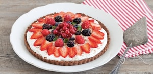 Preparazione Torta senza cottura ai frutti rossi - Fase 4