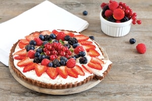 Preparazione Torta senza cottura ai frutti rossi - Fase 4