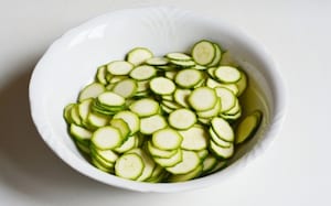 Preparazione Chips di zucchine - Fase 1
