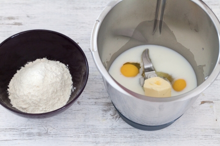 Preparazione Crepes con il Bimby - Fase 1 Preparazione Crepes con il Bimby - Fase 1