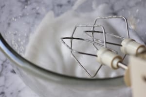 Preparazione Meringhe al cioccolato  - Fase 1