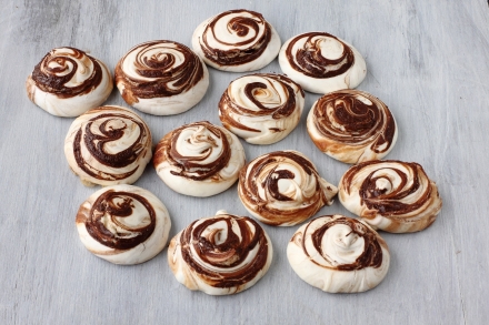 Preparazione Meringhe al cioccolato  - Fase 5 Preparazione Meringhe al cioccolato  - Fase 5