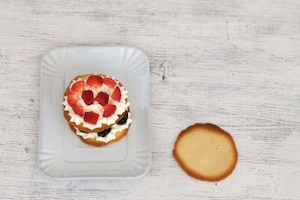 Preparazione Millefoglie di lingue di gatto e crema diplomatica - Fase 5