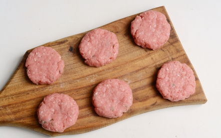 Preparazione Mini hamburger alla senape - Fase 1 Preparazione Mini hamburger alla senape - Fase 1