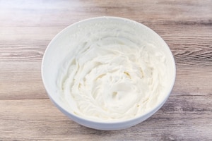 Preparazione Mini naked cake ai mirtilli  - Fase 1