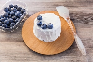 Preparazione Mini naked cake ai mirtilli  - Fase 3