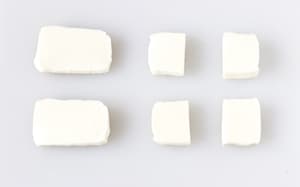 Preparazione Spiedini di mozzarella in carrozza - Fase 1