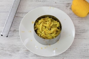 Preparazione Tagliatelle al limone, menta e peperoncino - Fase 3