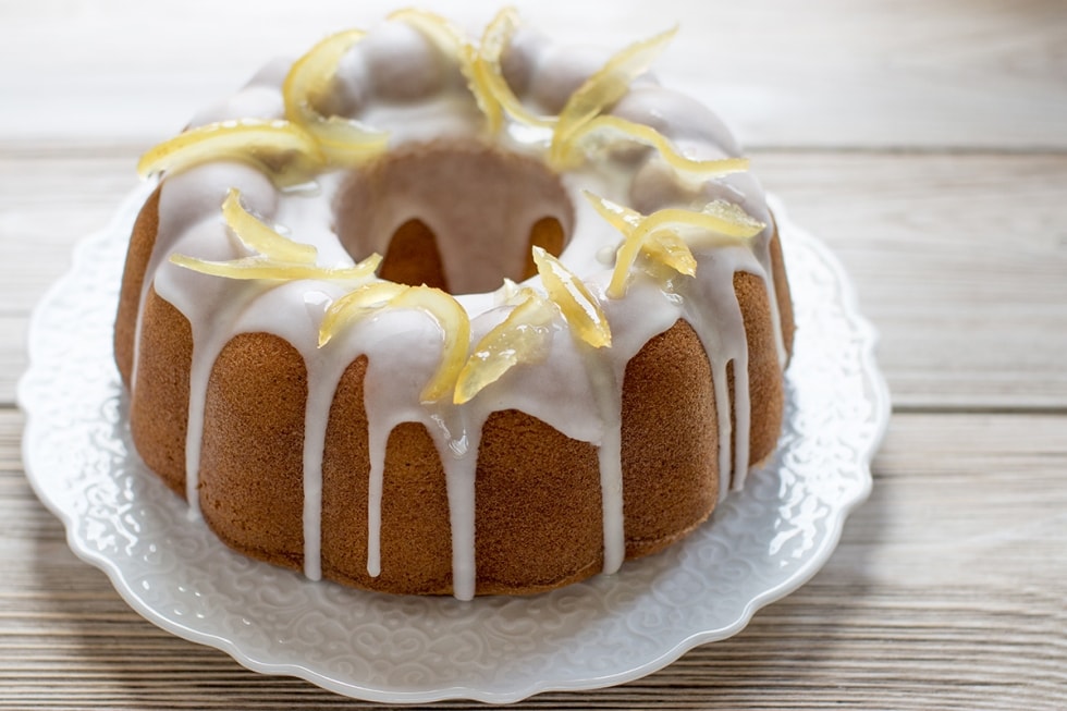 Ciambellone con glassa al limone ricetta