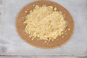 Preparazione Crostata integrale alle more e prugne - Fase 4