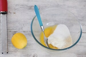 Preparazione Crostata integrale alle more e prugne - Fase 2