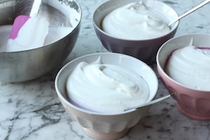 Preparazione Frozen yogurt con mirtilli e pesche - Fase 5