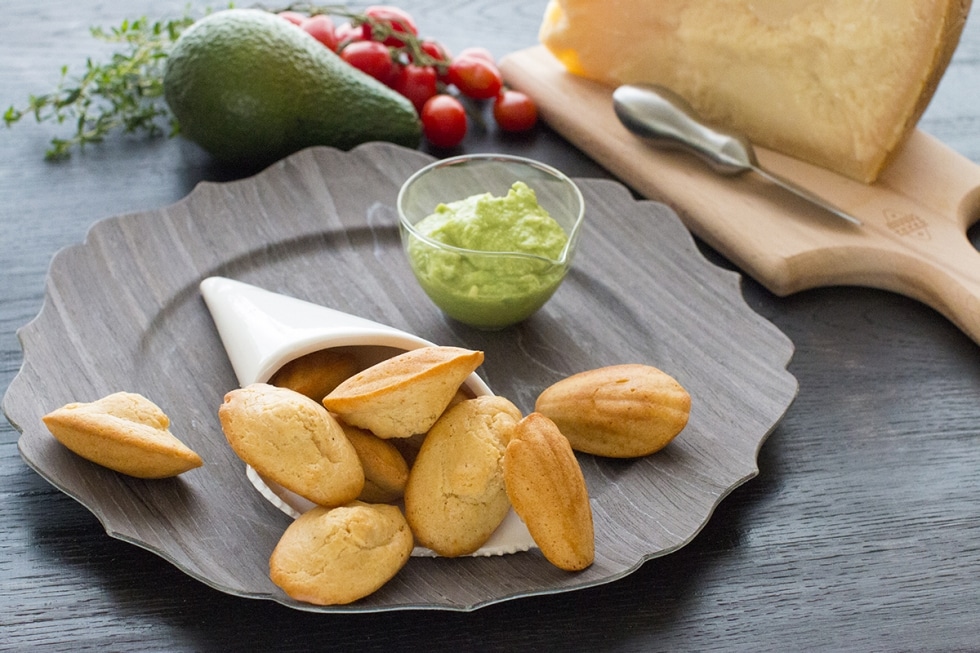 Madeleine al Grana Padano e guacamole ricetta