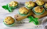 Muffin salati piselli e salsiccia