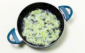 Preparazione Muffin salati piselli e salsiccia - Fase 1