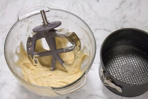 Preparazione Naked cake al caramello - Fase 1