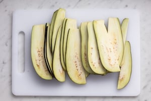 Preparazione Rose di melanzane  - Fase 1