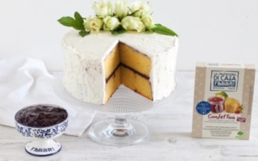 Torta al limone con marmellata di mirtilli 