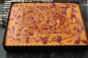 Preparazione Torta variegata ai frutti di bosco - Fase 7