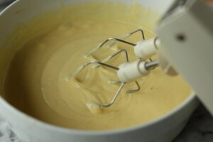 Preparazione Torta variegata ai frutti di bosco - Fase 5