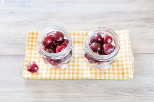 Preparazione Ciliegie sciroppate - Fase 3