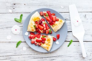 Preparazione Crostata di fragole e fragoline - Fase 3
