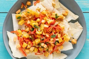 Preparazione Pesce spada con verdure, frutta e pane croccante  - Fase 4