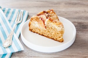 Preparazione Torta di pesche e formaggio - Fase 5