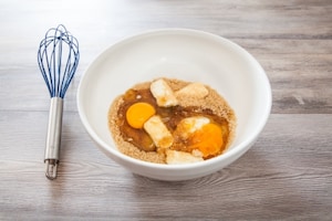 Preparazione Torta di pesche e formaggio - Fase 2