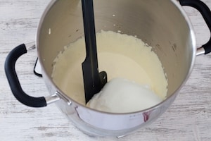 Preparazione Torta fetta al latte - Fase 1